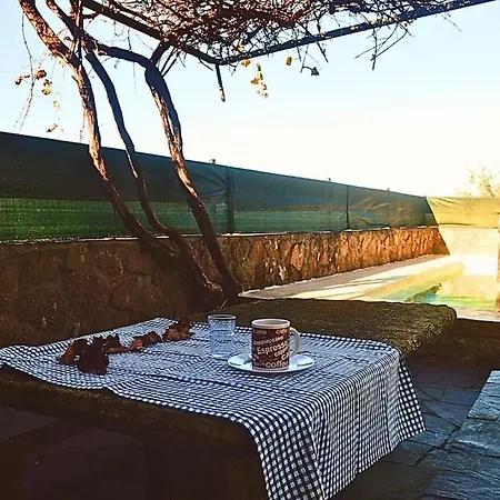 Holiday home Con Piscina En Doninos